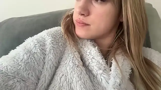 LustfulLuna  online show from 04-03-26, 09:05