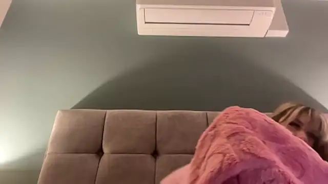 LustfulLuna  online show from 11-04-25, 06:22