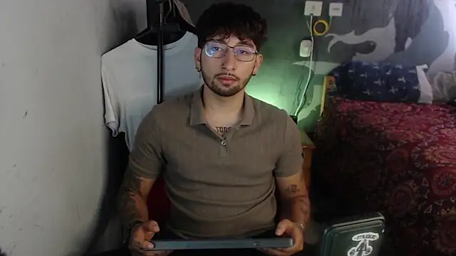 Dereck Dickson online show from 11-08-25, 03:04