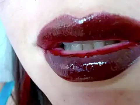 Snapshot of miss_evoleth2 chatting on 03-16-25, 12:01 miss evoleth2 online show from 03-16-25, 12:01