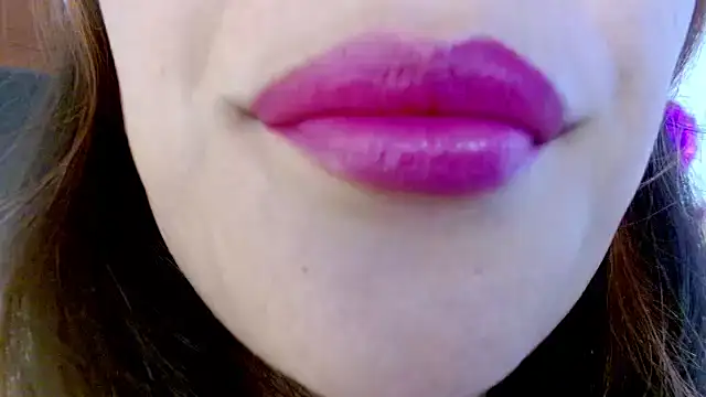 Snapshot of miss_evoleth2 chatting on 09-14-25, 06:08 miss evoleth2 online show from 09-14-25, 06:08