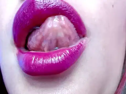 Snapshot of miss_evoleth2 chatting on 02-28-25, 05:04 miss evoleth2 online show from 02-28-25, 05:04
