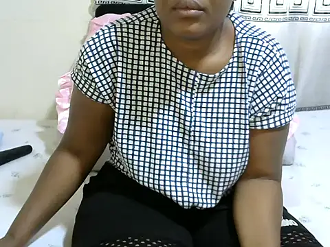 Sassyever online show from 11-07-25, 04:17