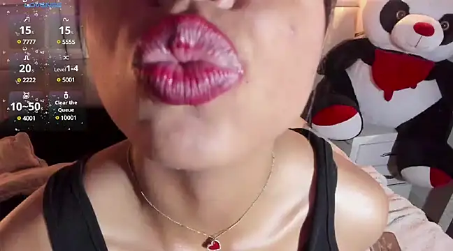 Nathaliajonees online show from 02-22-25, 07:03
