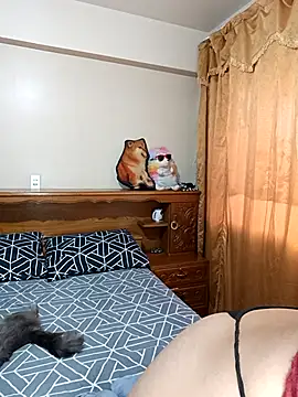 Lucy Chery online show from 09-25-25, 09:54