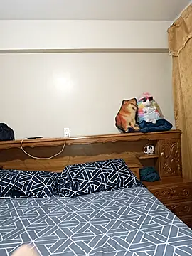 Lucy Chery online show from 10-24-25, 11:48