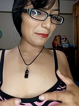 Lucy Chery online show from 01-08-26, 12:27