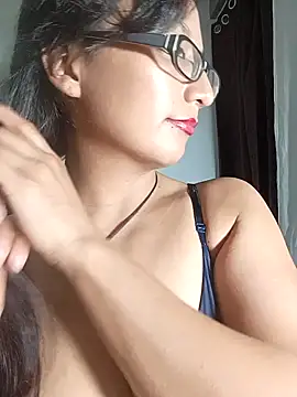 Lucy Chery online show from 02-10-26, 11:15