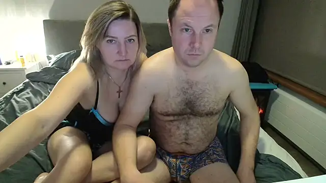 Snapshot of CoupleKitty chatting on 12-01-24, 08:36 CoupleKitty online show from 12-01-24, 08:36
