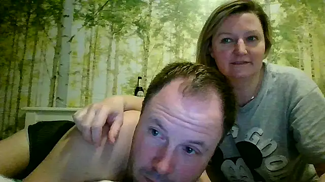 Snapshot of CoupleKitty chatting on 02-16-25, 09:49 CoupleKitty online show from 02-16-25, 09:49