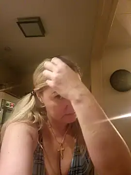 CoupleKitty online show from 10-26-25, 05:35