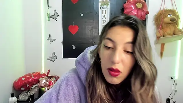 Snapshot of queen-natty chatting on 03-03-25, 01:23 queen-natty online show from 03-03-25, 01:23