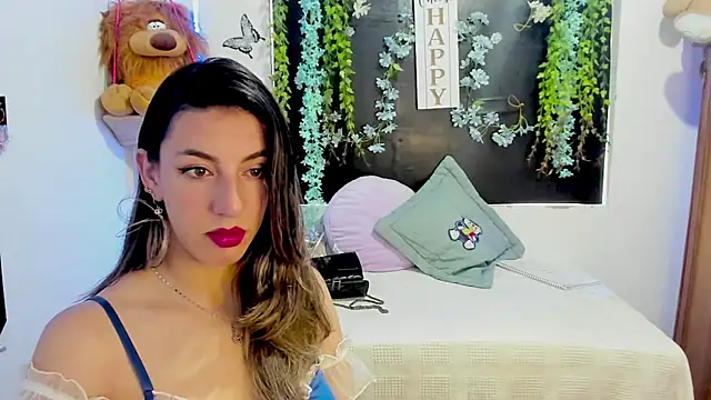 Snapshot of queen-natty chatting on 09-08-25, 02:16 queen-natty online show from 09-08-25, 02:16