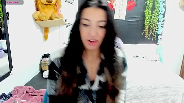 Snapshot of queen-natty chatting on 07-24-26, 01:18 queen-natty online show from 07-24-26, 01:18