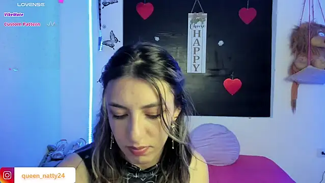 Snapshot of queen-natty chatting on 01-20-25, 07:25 queen-natty online show from 01-20-25, 07:25