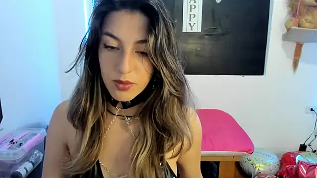 Snapshot of queen-natty chatting on 02-06-25, 04:42 queen-natty online show from 02-06-25, 04:42