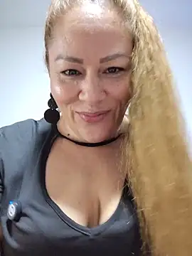 SluttyMilf79 online show from 07-02-26, 07:58
