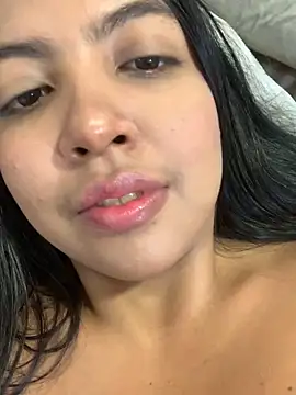 Snapshot of nicole_fisherr chatting on 02-18-26, 06:44 nicole fisherr online show from 02-18-26, 06:44