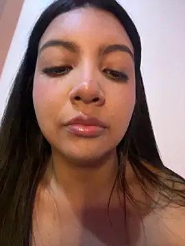 nicole fisherr online show from 05-10-26, 03:54