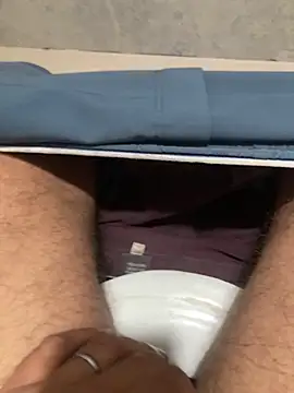 satrr xxx online show from 10-24-25, 11:48