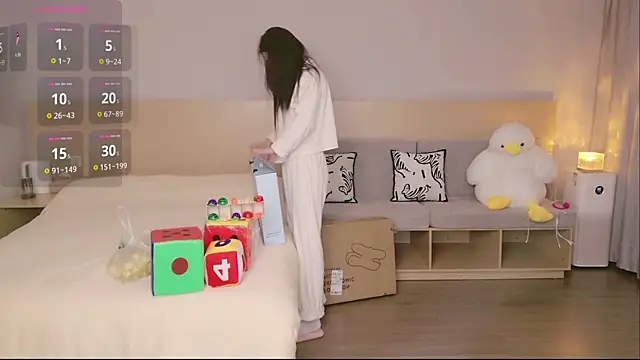 Lucky-baby online show from 11-13-25, 01:26