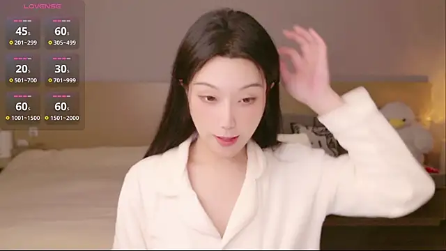 Lucky-baby online show from 11-15-25, 01:26