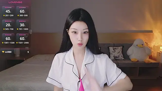 Lucky-baby online show from 10-03-25, 01:23