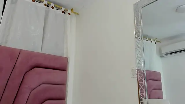 Snapshot of Brianrosex chatting on 10-18-25, 03:19 Brianrosex online show from 10-18-25, 03:19