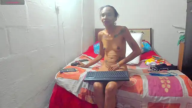Snapshot of Brianrosex chatting on 02-14-25, 07:07 Brianrosex online show from 02-14-25, 07:07