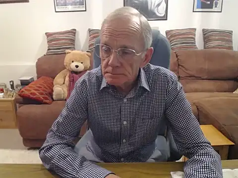 Ferret7777 online show from 10-24-25, 09:58