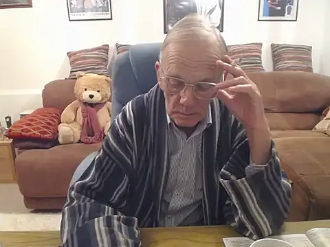 Ferret7777 online show from 11-27-25, 04:07