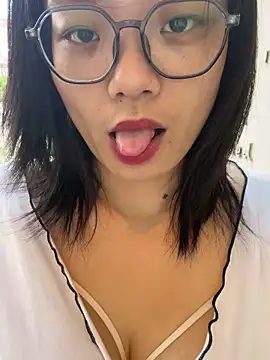 Bella0815 online show from 09-09-25, 08:02