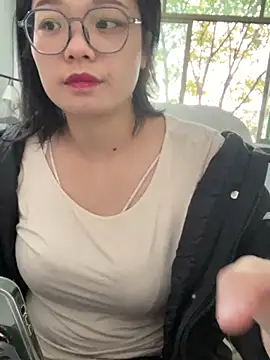 Bella0815 online show from 12-29-24, 06:14