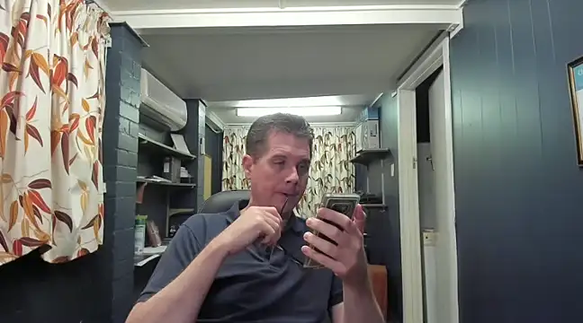 Snapshot of tilobinder chatting on 01-13-25, 02:11 tilobinder online show from 01-13-25, 02:11