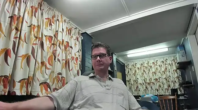 Snapshot of tilobinder chatting on 01-14-25, 01:28 tilobinder online show from 01-14-25, 01:28