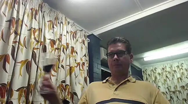 Snapshot of tilobinder chatting on 03-22-25, 12:57 tilobinder online show from 03-22-25, 12:57