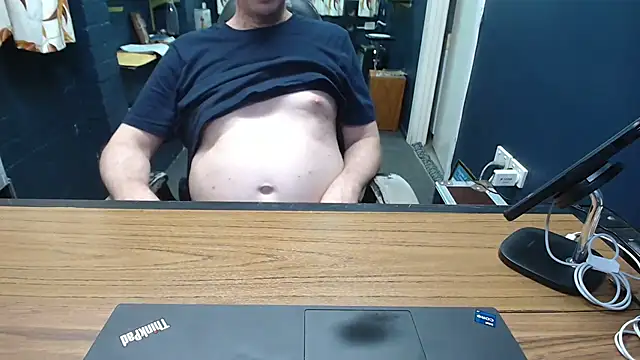 Snapshot of tilobinder chatting on 02-28-26, 03:00 tilobinder online show from 02-28-26, 03:00