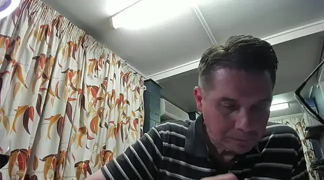 Snapshot of tilobinder chatting on 12-21-24, 12:59 tilobinder online show from 12-21-24, 12:59