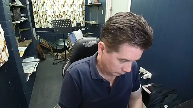tilobinder online show from 05-09-26, 03:15