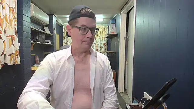 Snapshot of tilobinder chatting on 03-09-26, 03:48 tilobinder online show from 03-09-26, 03:48