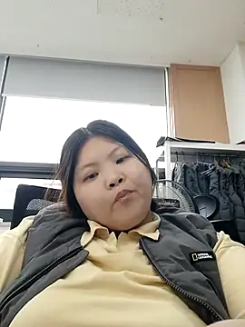 hello098712 online show from 09-19-25, 03:10