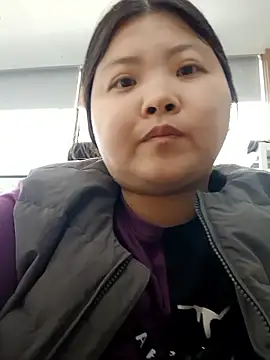 hello098712 online show from 09-18-25, 03:31