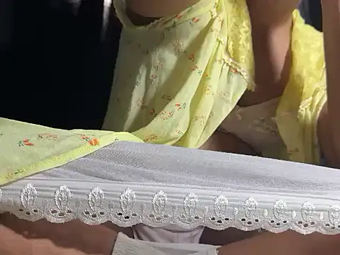 Snapshot of AssDolly chatting on 09-11-25, 09:31 AssDolly online show from 09-11-25, 09:31