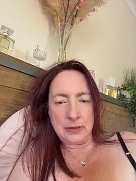 LouiseTswing online show from 07-02-26, 01:17