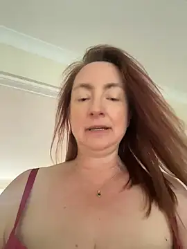 LouiseTswing online show from 06-04-26, 02:44