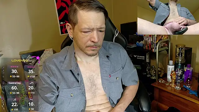 Snapshot of MasterForgedRayy chatting on 02-14-26, 09:15 MasterForgedRayy online show from 02-14-26, 09:15