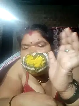 Snapshot of Hot_Falguni chatting on 02-20-25, 01:36 Hot Falguni online show from 02-20-25, 01:36