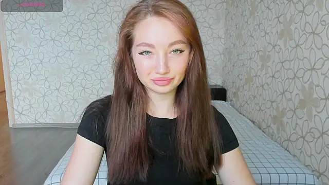 Snapshot of Lissa_Cristal chatting on 09-24-25, 10:33 Lissa Cristal online show from 09-24-25, 10:33
