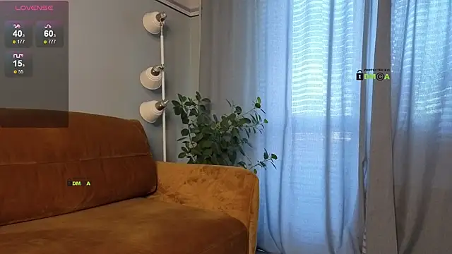 Snapshot of Your_dream_Alice chatting on 03-07-25, 05:40 Your dream Alice online show from 03-07-25, 05:40