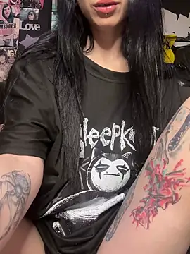 MissMidnightUK online show from 02-12-26, 12:32